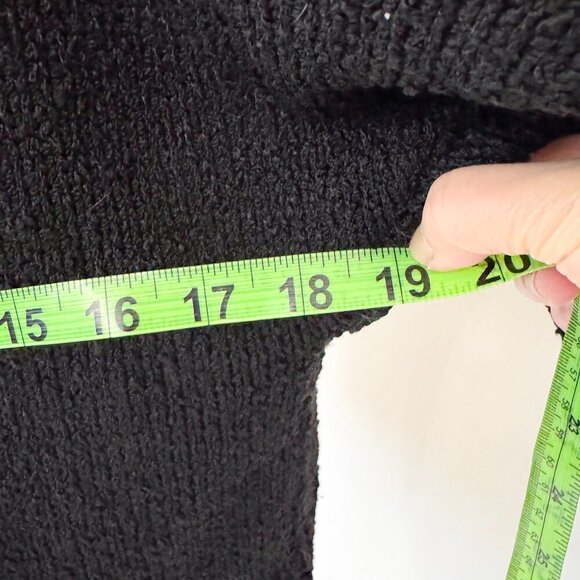 VINTAGE MEDIUM LARGE CHAMPION CREW NECK WITH LOGO - Picture 11 of 11